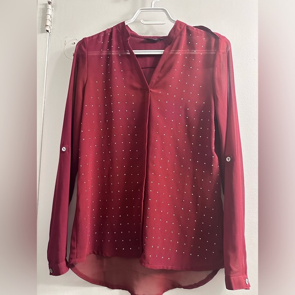 Beautiful blouse - Picture 1 of 3